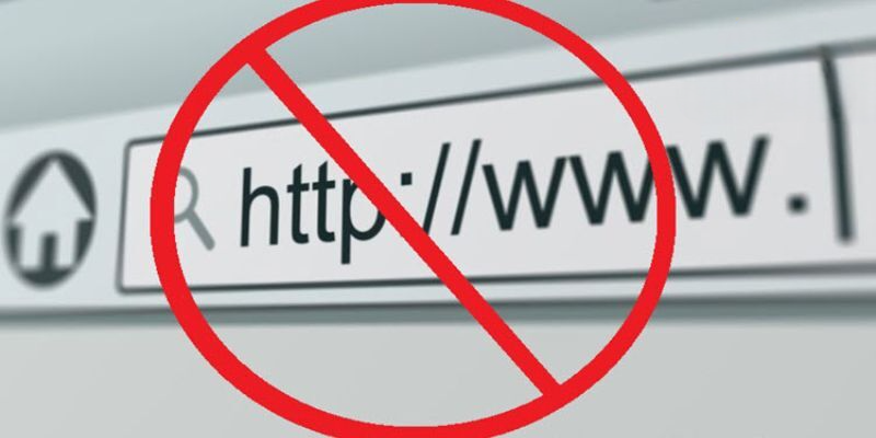 Cài đặt app fake VPN được xem là hướng giải quyết đơn giản nhất